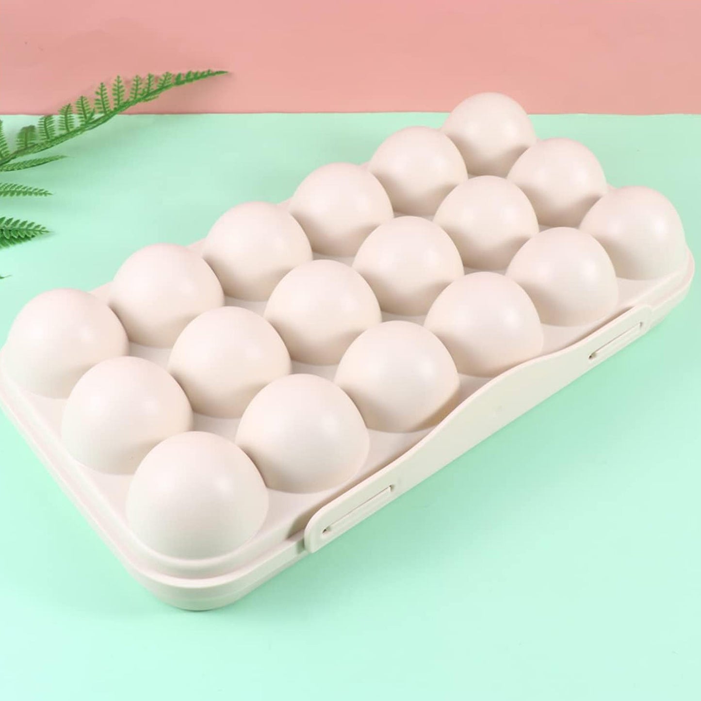 18 Grid Egg Holder Storage, Shock-Proof Egg Container with Buckle, Egg Carrier, Egg Tray, Egg Shelter, Effective Full Seal, Egg House use for Fridge, Camping, Kitchen