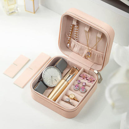 Jewellery Box for Women, Mini Portable Jewelry Box Organiser,PU Leather Jewlerrying Display Holder, Small Travel Jewellery Box for Girls, Women, Mother, Daughte, Travel Ring, Pendant, Earring, Necklace Storage Case