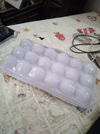 18 Grid Egg Holder Storage, Shock-Proof Egg Container with Buckle, Egg Carrier, Egg Tray, Egg Shelter, Effective Full Seal, Egg House use for Fridge, Camping, Kitchen