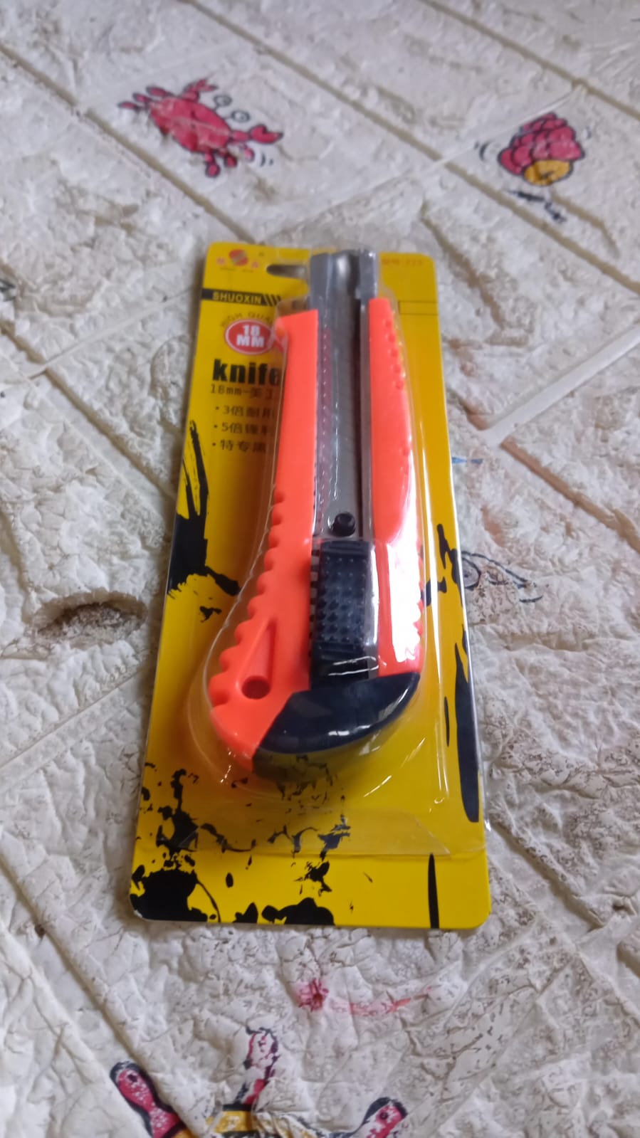 Multi-Use Iron Cutter, Cutting Blade and Precision Knife Blade, Utility Knife - Heavy Duty Industrial Cutter Knife (18mm)