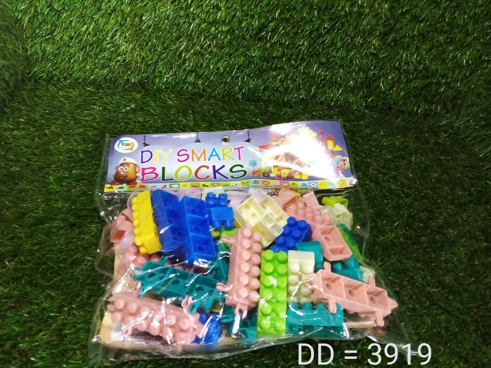 3919 100 Pc Train Candy Toy used in all kinds of household and official places specially for kids and children for their playing and enjoying purposes. 